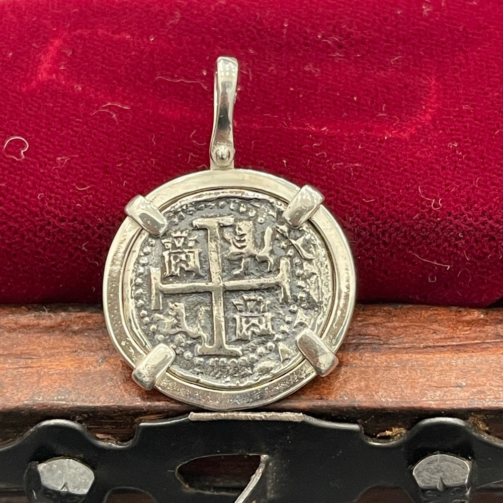 Atocha Shipwreck Treasure Mel fisher silver coin pendant